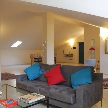 Torre Zisa Apartment